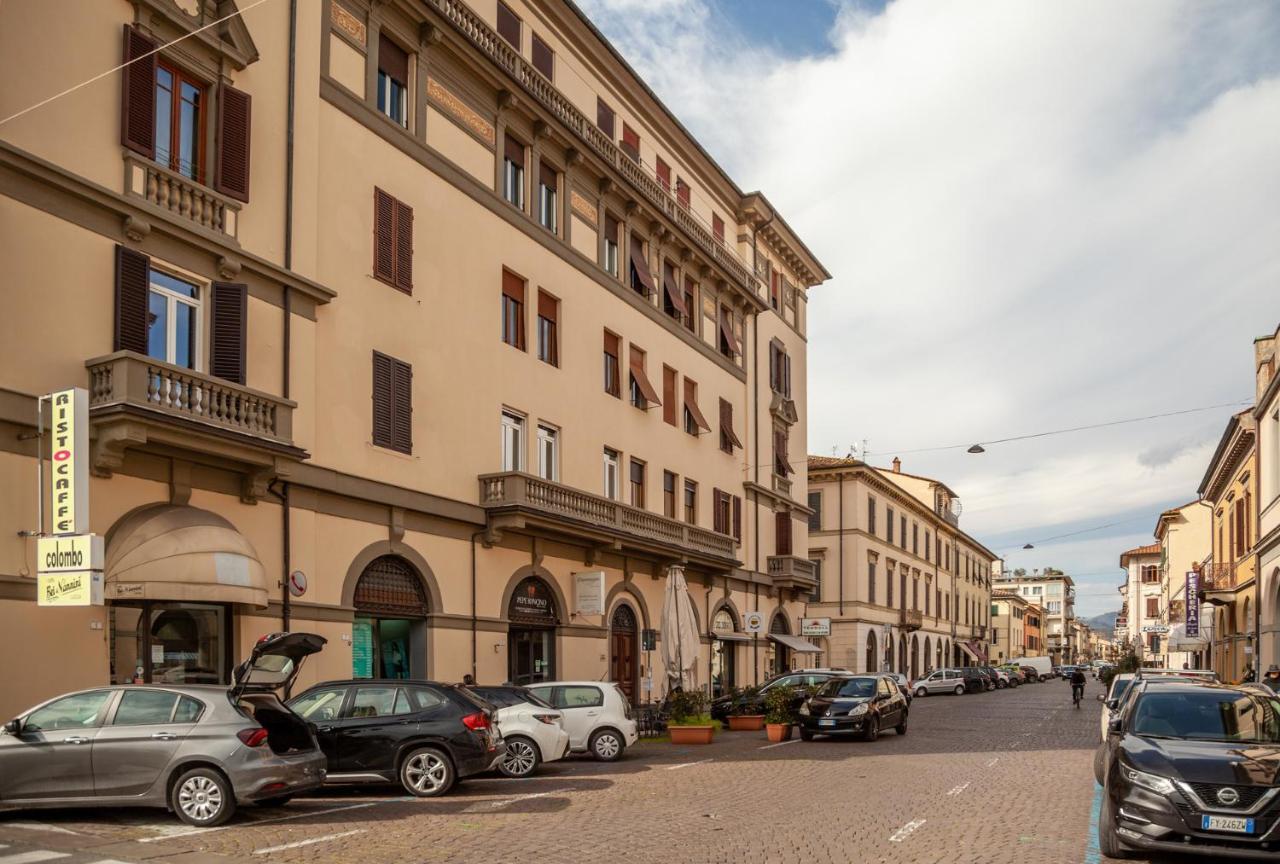 Liberty * Lucca
